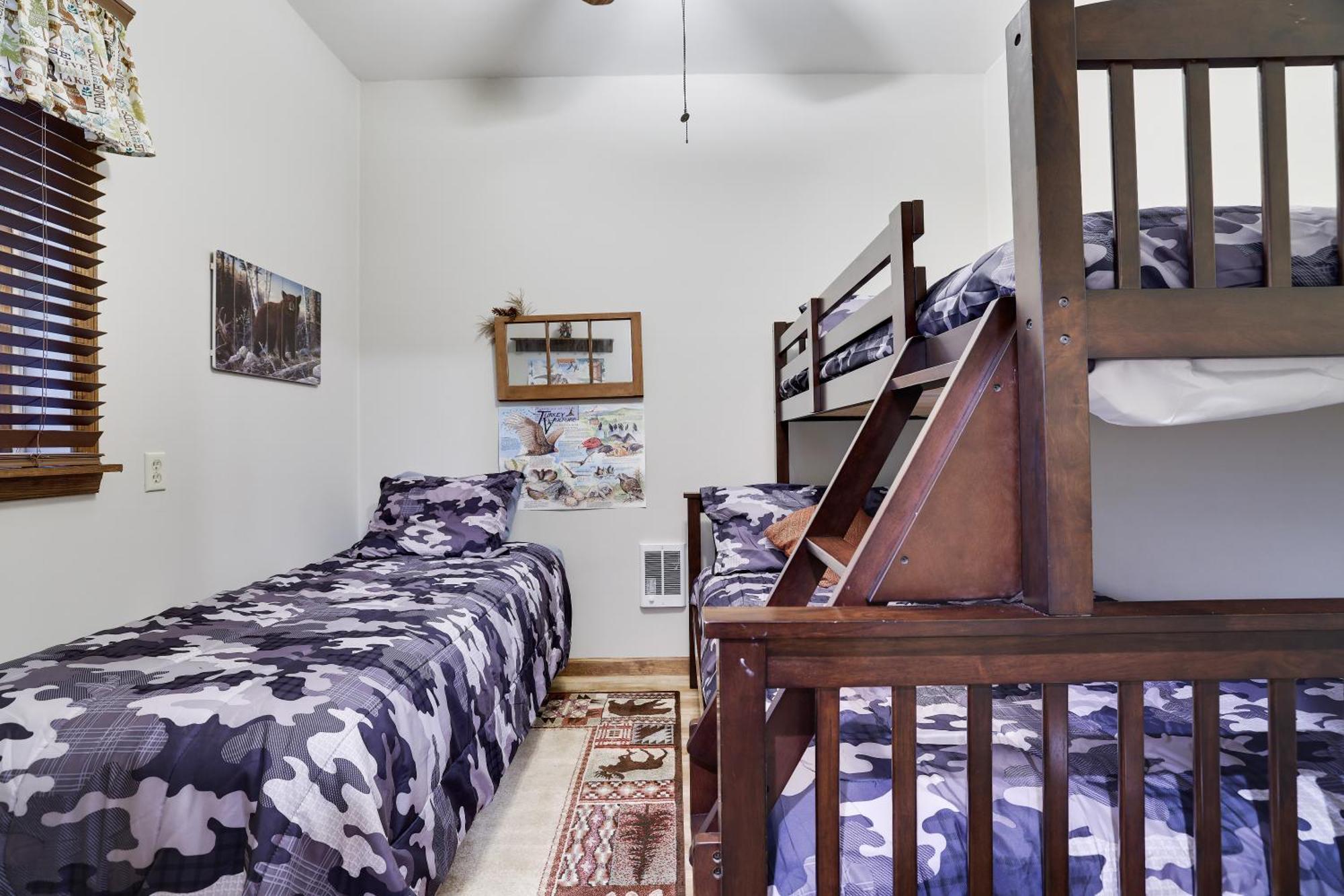 Serenity And Fun All In One In This Cozy Pocono Cabin Jim Thorpe Exterior foto